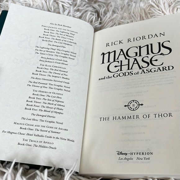 MAGNUS CHASE & THE GODS OF ASGARD - Picture 3 of 3